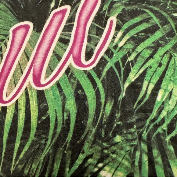 Poolhouse Chill Out Tropical Beach Chill Summer Pool Split Hem Graphic  Tee EUC - Picture 4 of 9